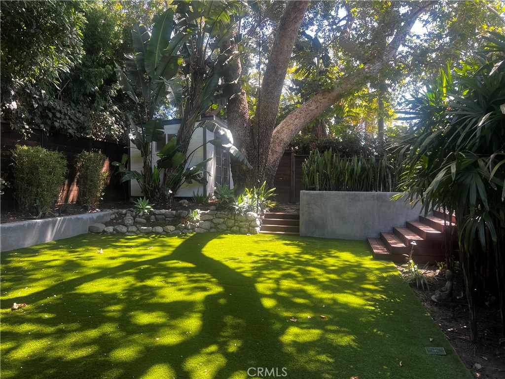 555 Bluebird Canyon Drive