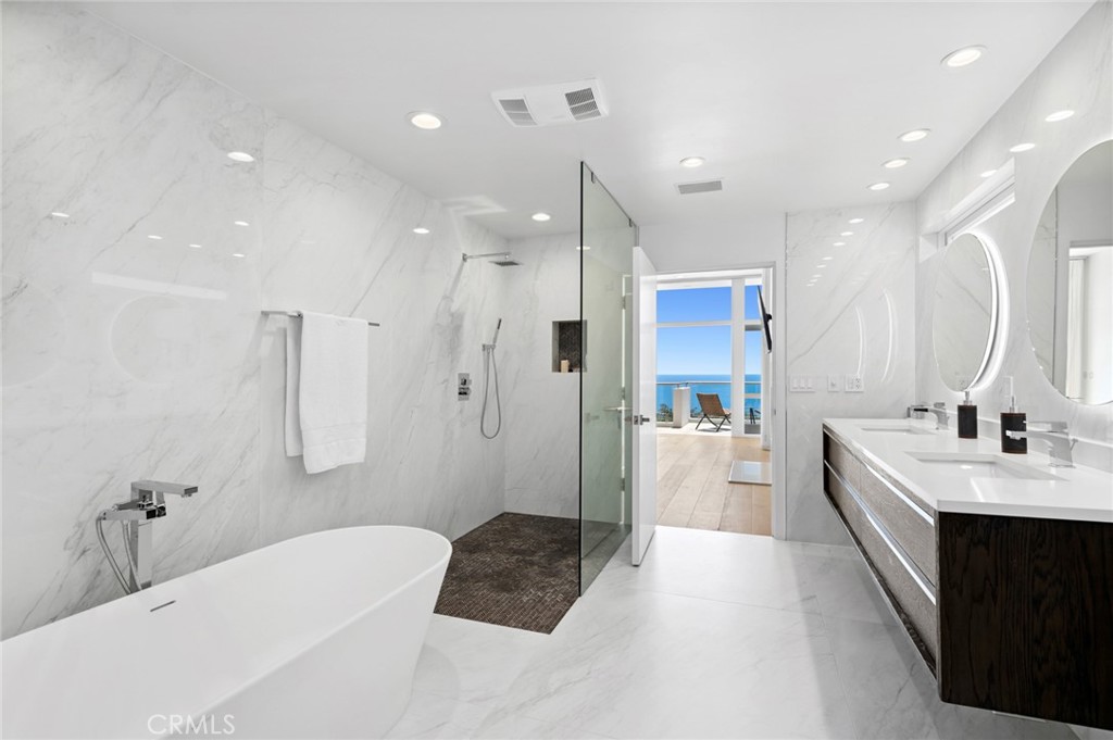 1061 Skyline Drive
