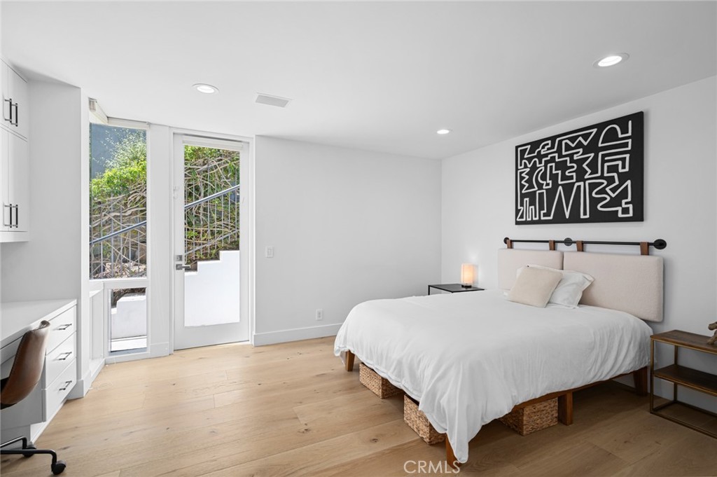 1061 Skyline Drive