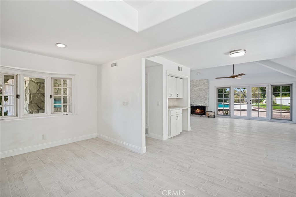 24291 Los Serranos Drive