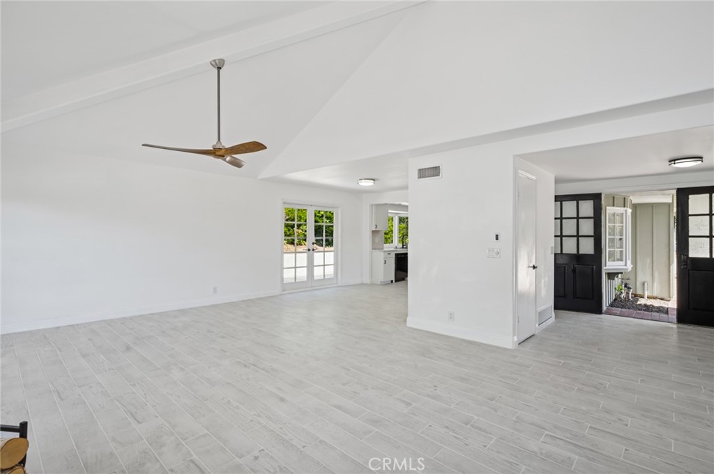 24291 Los Serranos Drive