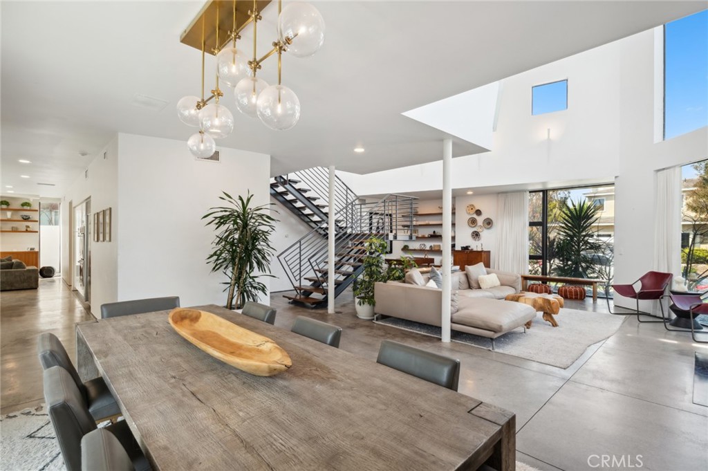 2831 Ridge Drive