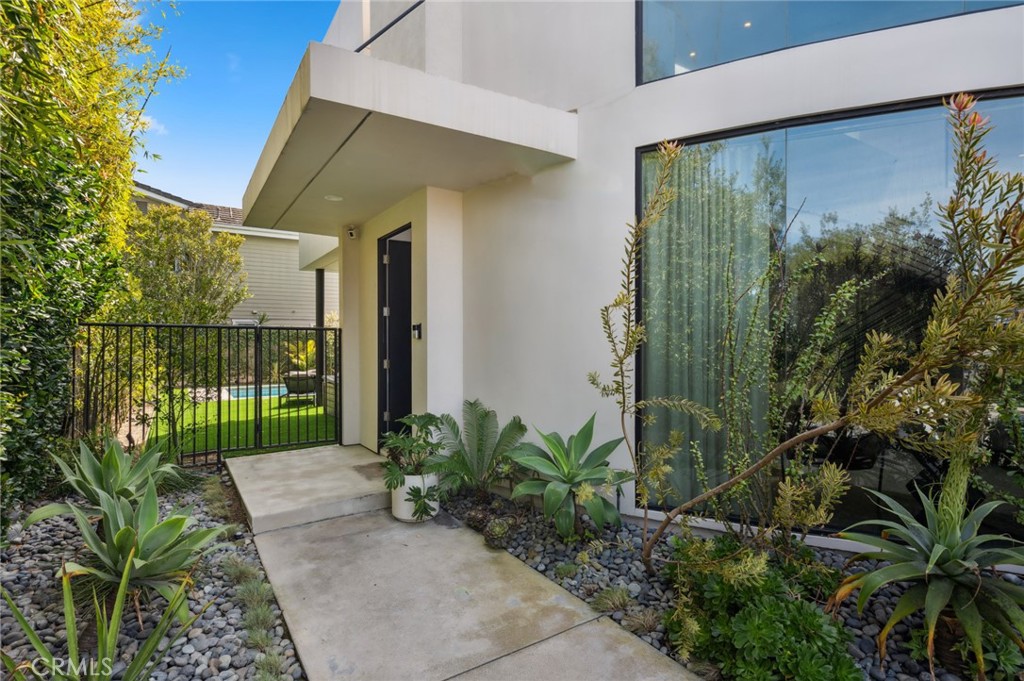 2831 Ridge Drive