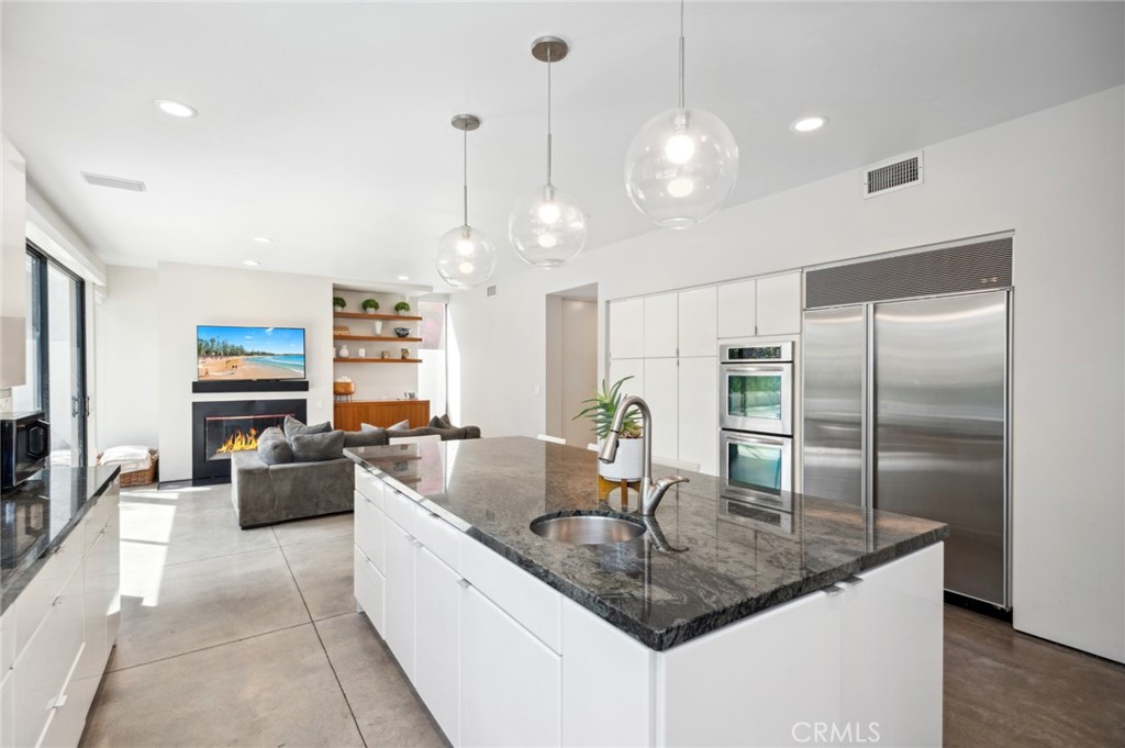 2831 Ridge Drive
