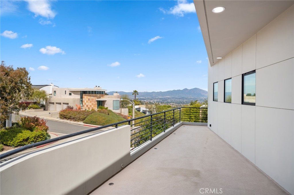 2831 Ridge Drive