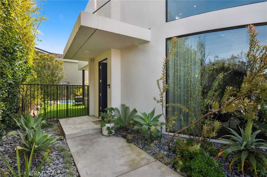 2831 Ridge Drive