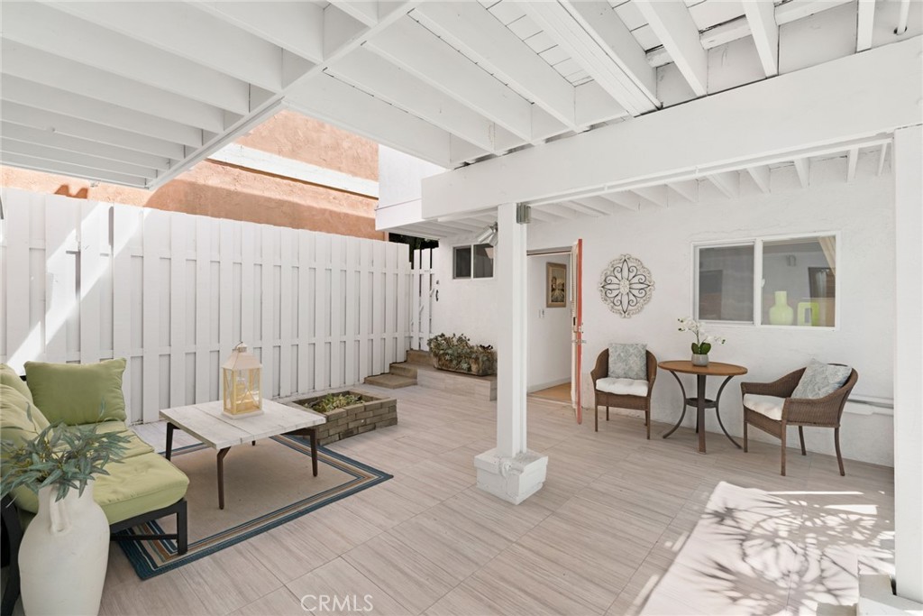 1091 La Mirada Street