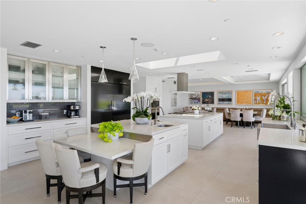 820 Emerald Bay
