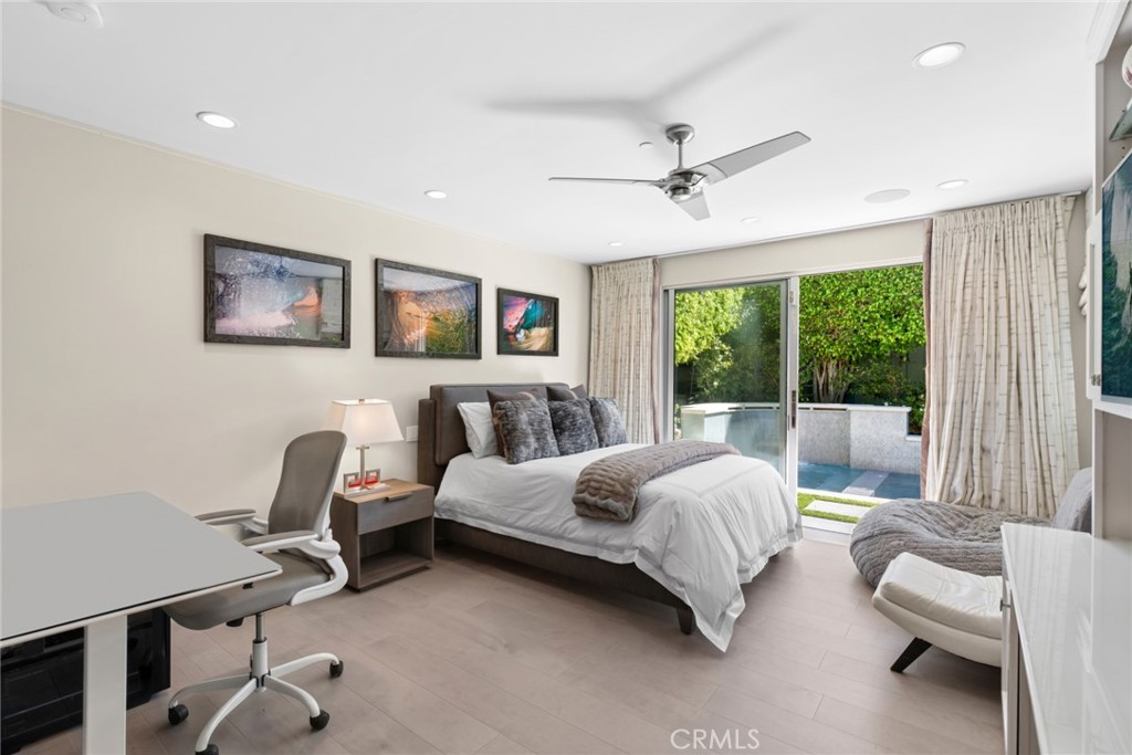 820 Emerald Bay