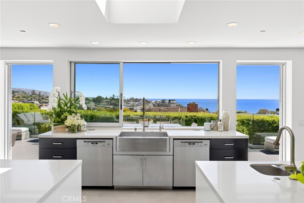 820 Emerald Bay