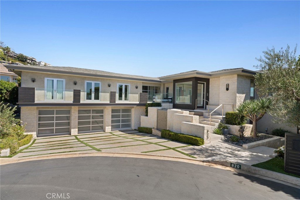 820 Emerald Bay