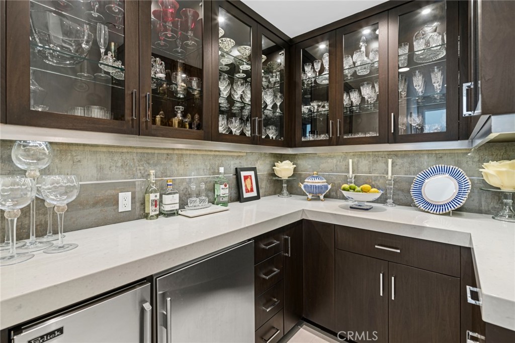 820 Emerald Bay