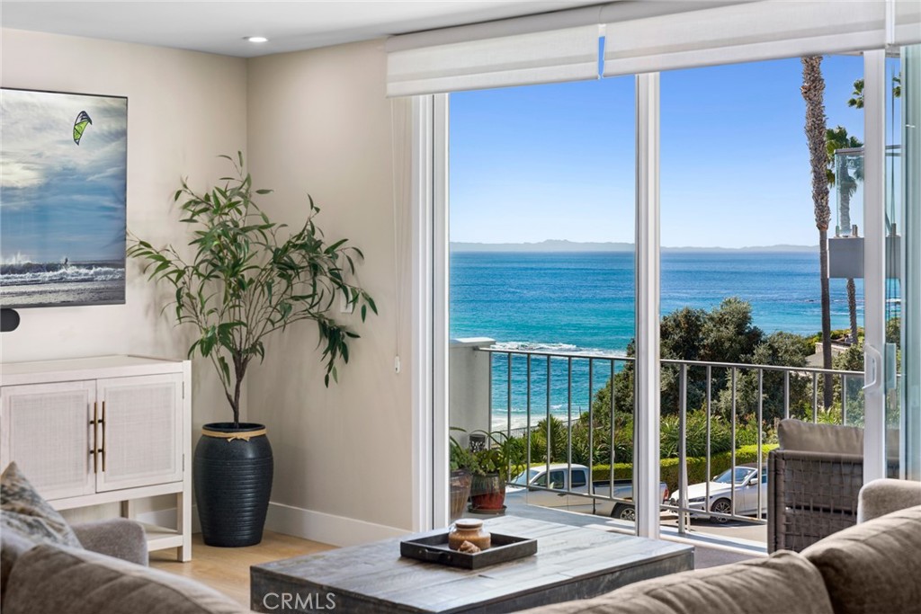 520 Cliff Drive 202