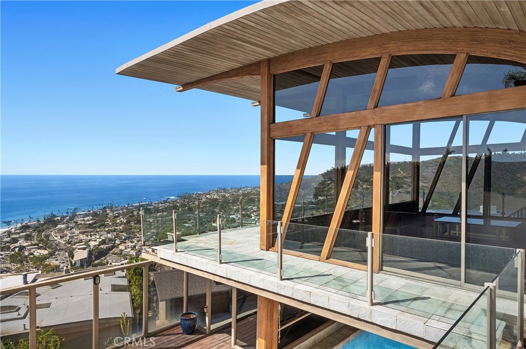 1255 Skyline Drive