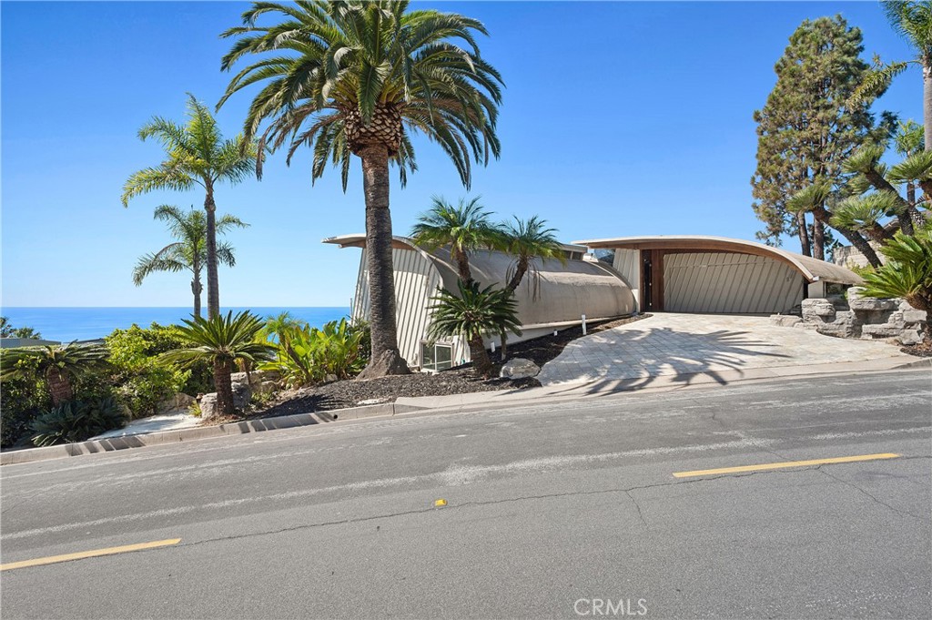 1255 Skyline Drive