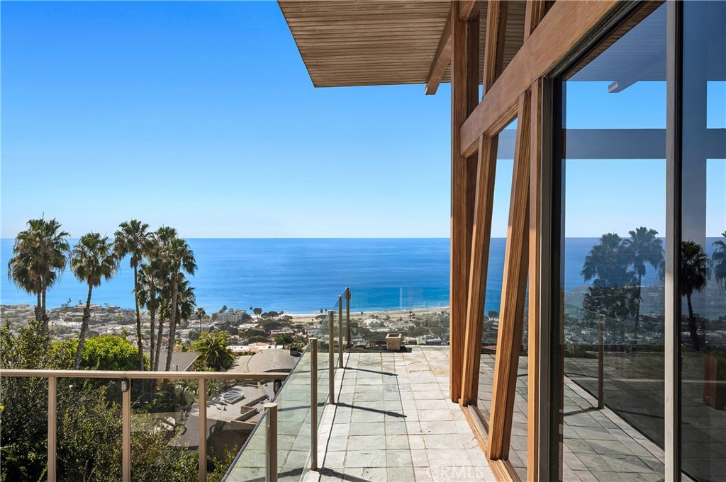 1255 Skyline Drive
