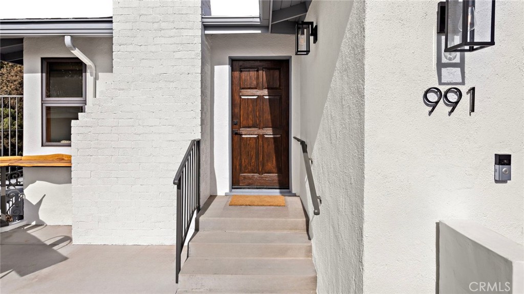 991 Meadowlark Drive