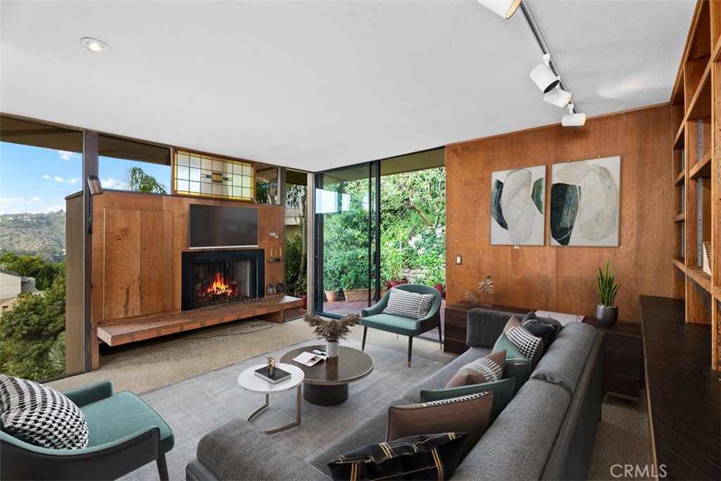 1339 La Mirada Street