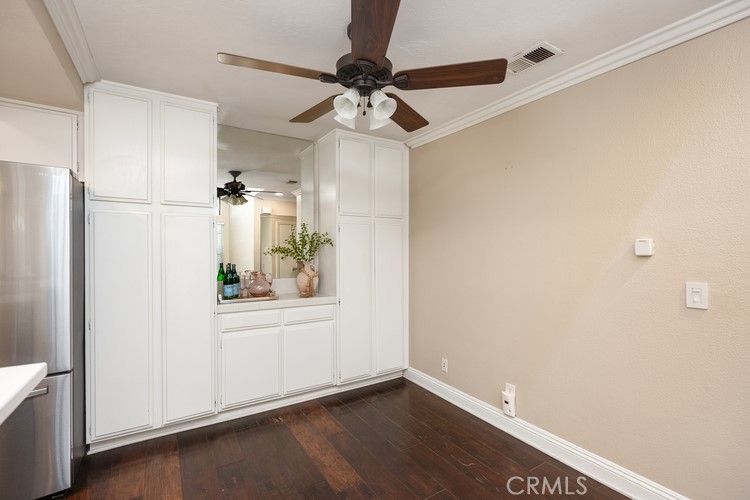 24389 Avenida De Los Ninos Unit: 54