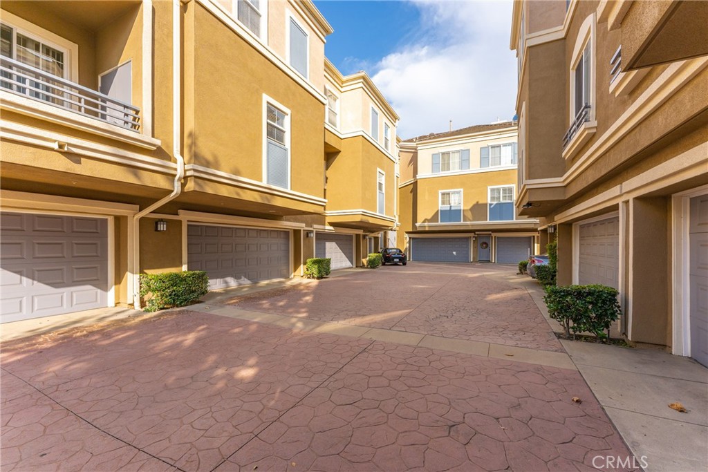 3403 S Main Street E