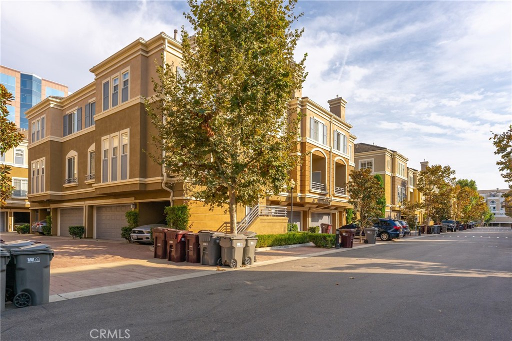 3403 S Main Street E