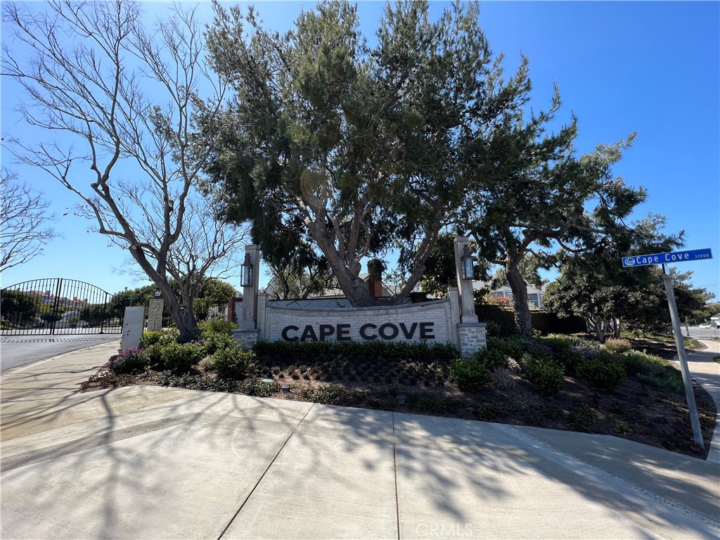 33908 Cape Cove