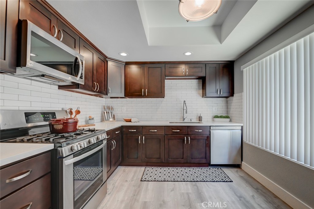 32 Canyon Island Drive