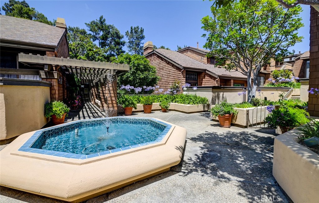 32 Canyon Island Drive