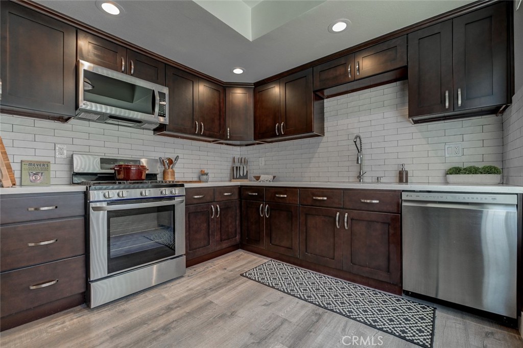 32 Canyon Island Drive