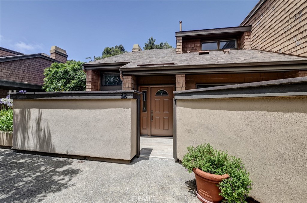 32 Canyon Island Drive