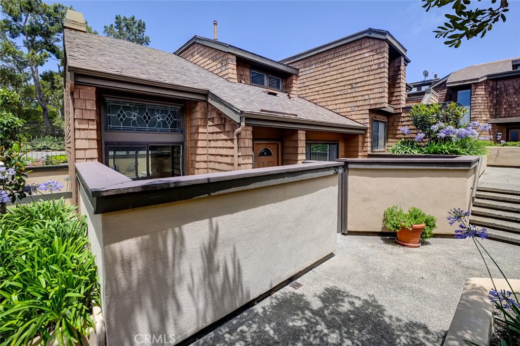 32 Canyon Island Drive