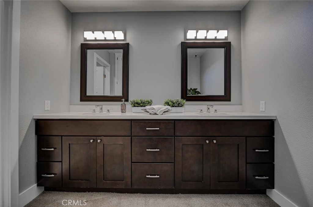 32 Canyon Island Drive