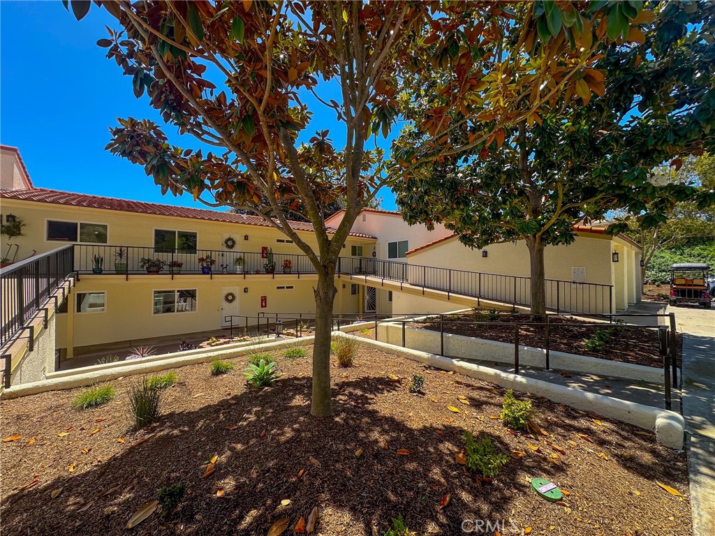 3327 Bahia Blanca E C