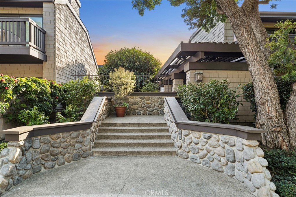 24 Canyon Island Drive