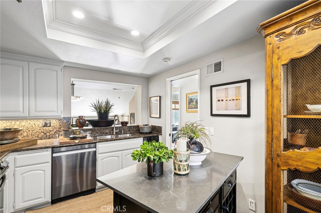 24 Canyon Island Drive