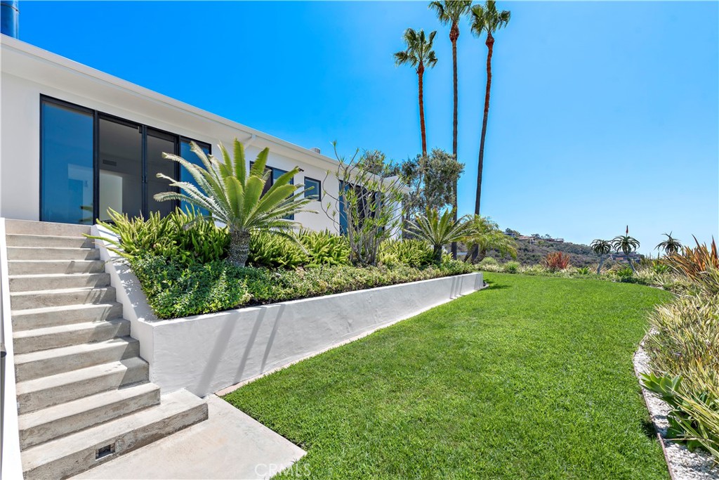 940 Summit Drive