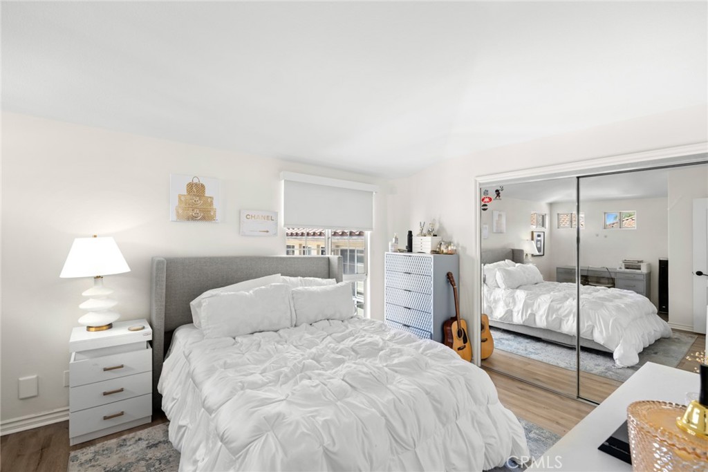 2101 E 15th 9