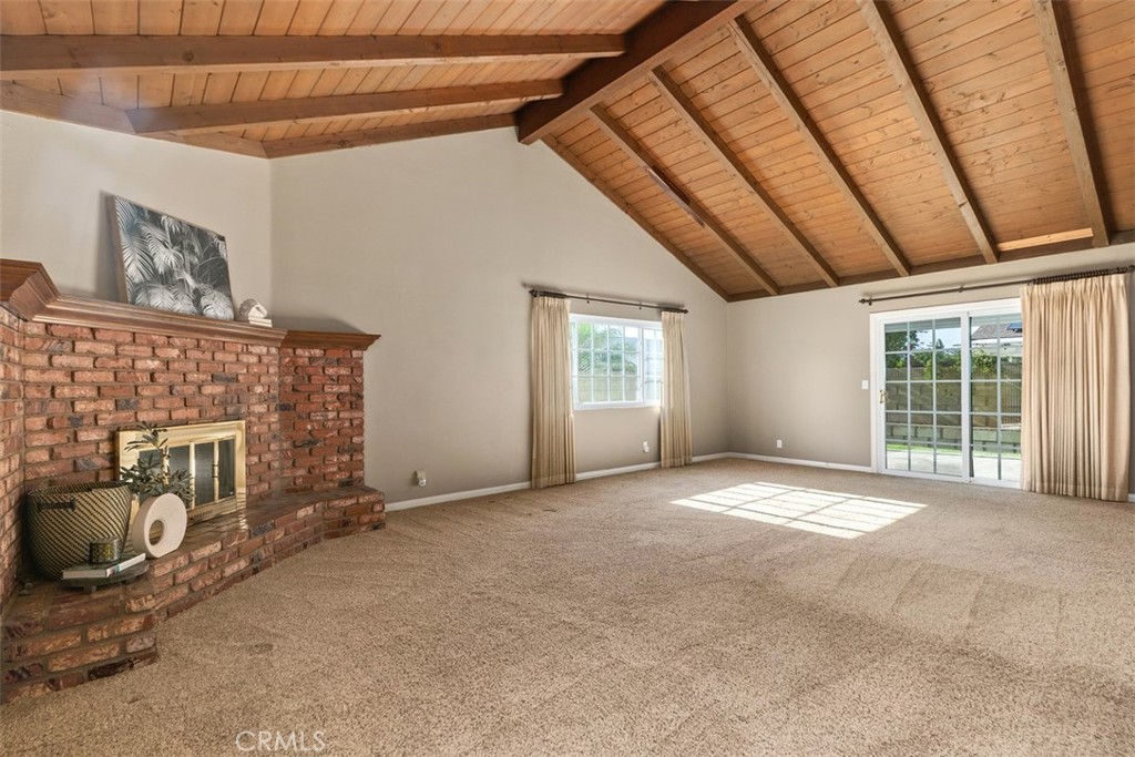 10715 Lynn Circle