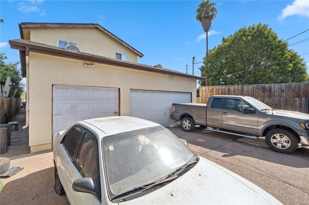 710 & 708 E 80th Street