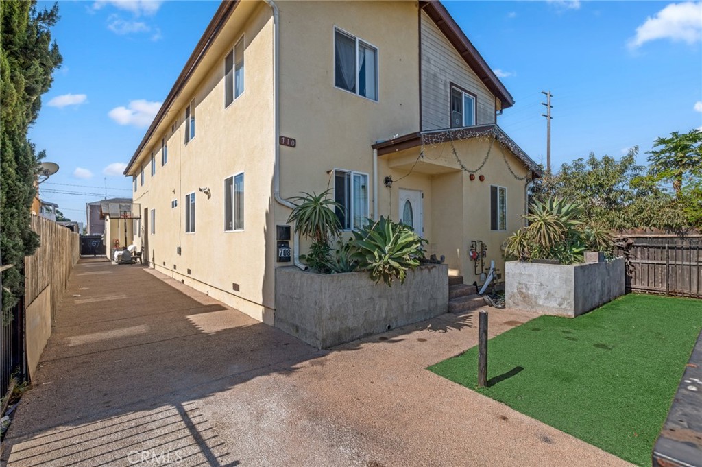 710 & 708 E 80th Street