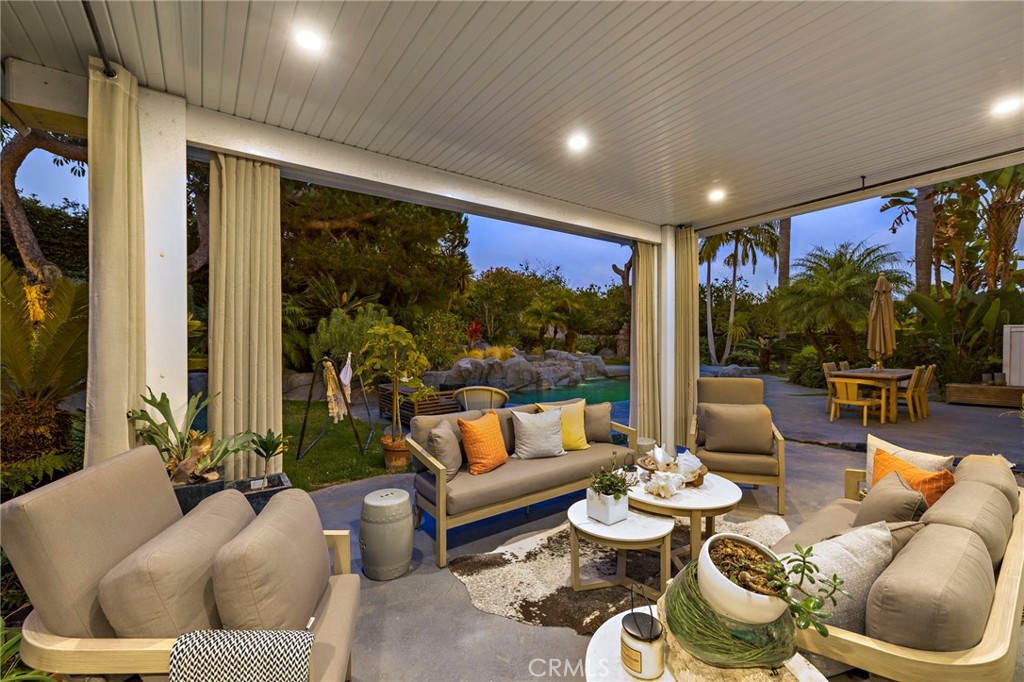 210 Monarch Bay