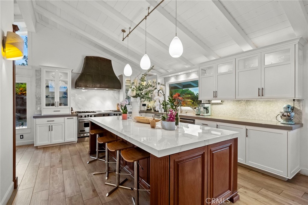 210 Monarch Bay