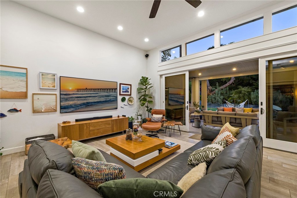 210 Monarch Bay