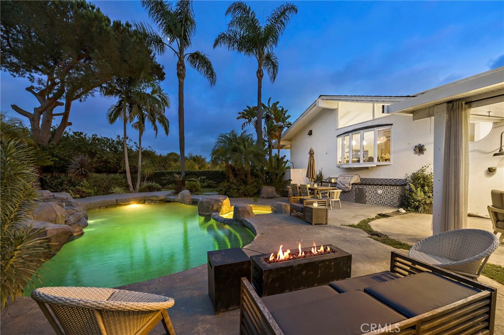 210 Monarch Bay