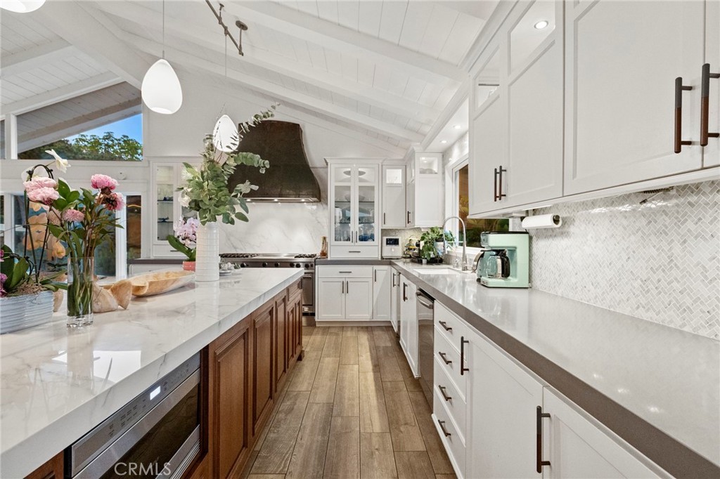 210 Monarch Bay
