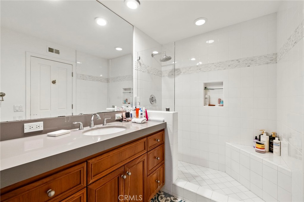 210 Monarch Bay