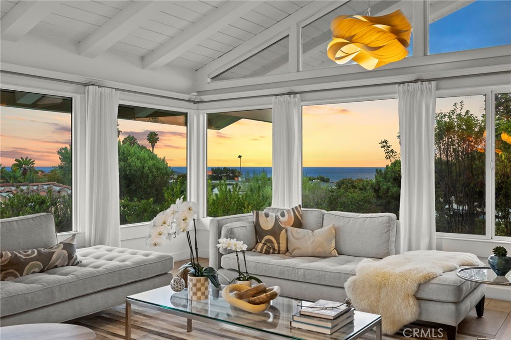 210 Monarch Bay
