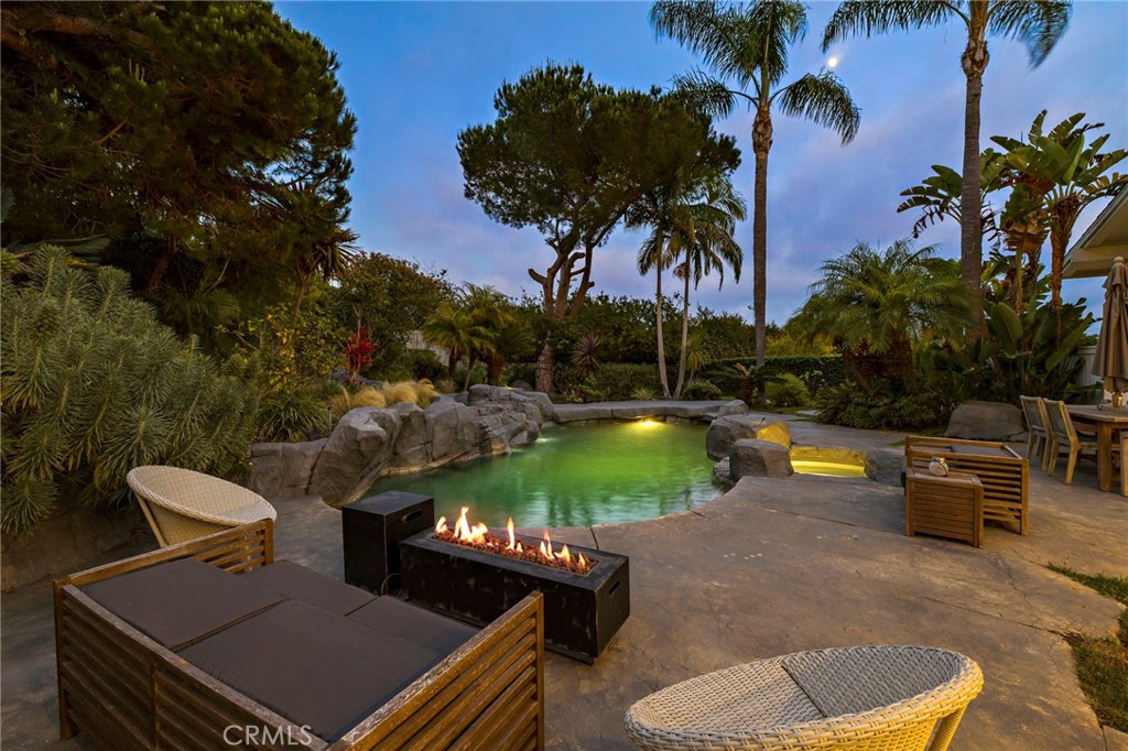 210 Monarch Bay