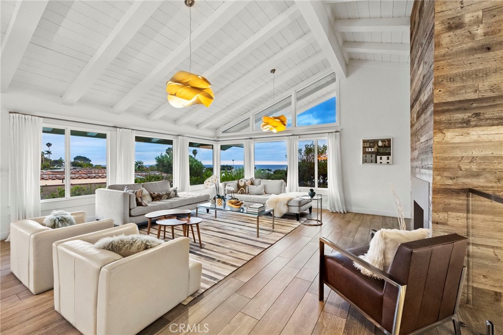 210 Monarch Bay