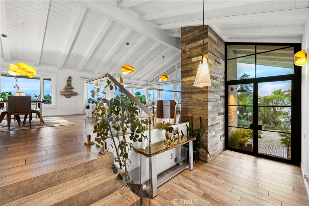210 Monarch Bay